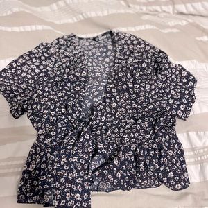 Cleaning out my closet, tie/cross floral crop top, SHEIN, size medium